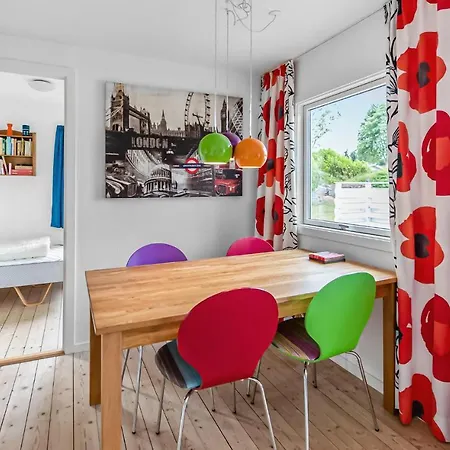Beach Front Home In Slagelse With Wifi * Слагельсе