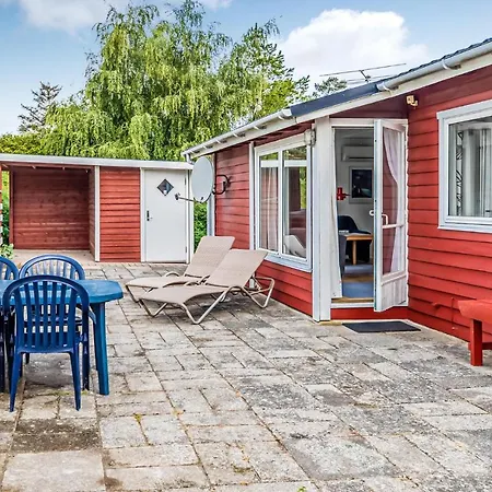 Beach Front Home In Slagelse With Wifi * Слагельсе